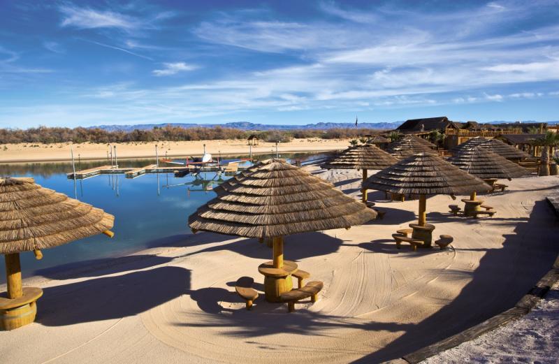 Pirate Cove Resort & Marina Needles Eksteriør billede